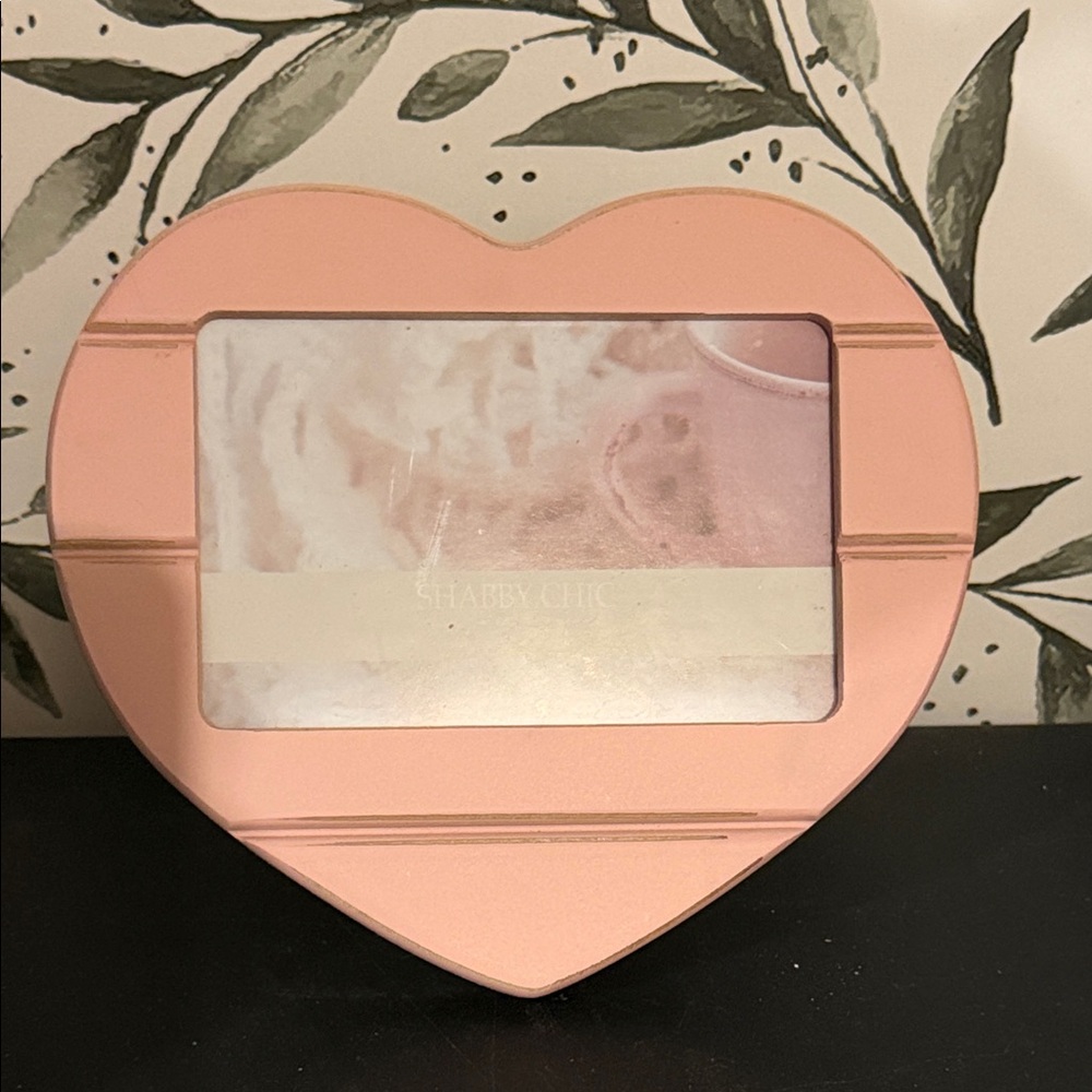 Shabby Chic Heart Photo Frame in Soft Pink and Cream